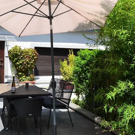 Am Stadtpalais Haus Weinberg *