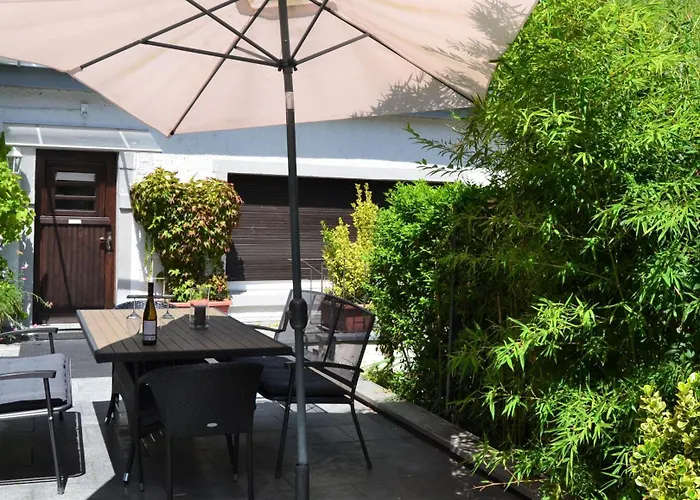 Am Stadtpalais Haus Weinberg *